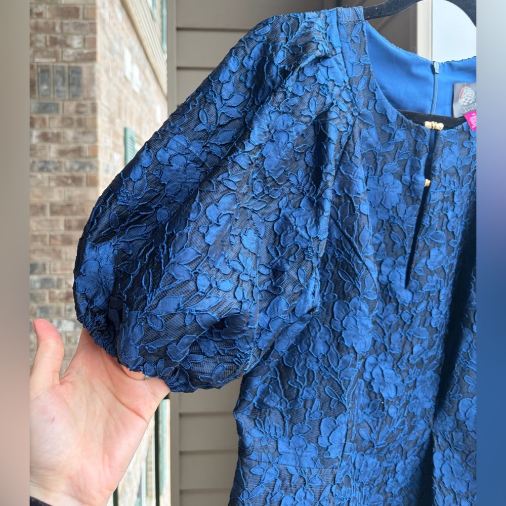 🆕✨ Vince Camuto Blue Floral Jacquard Dress Size 10 A-Line Elegant Occasion Chic - Picture 9 of 16